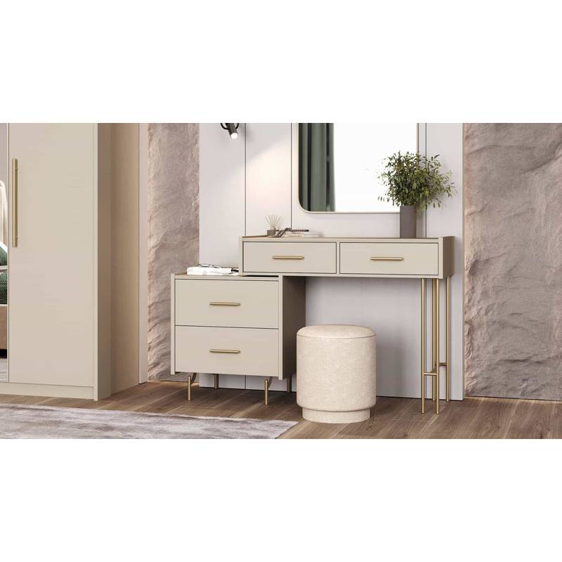 Туалетный стол с пуфом и зеркалом Милан